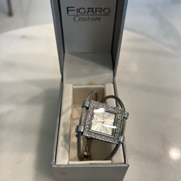 Accessories - Cute watch